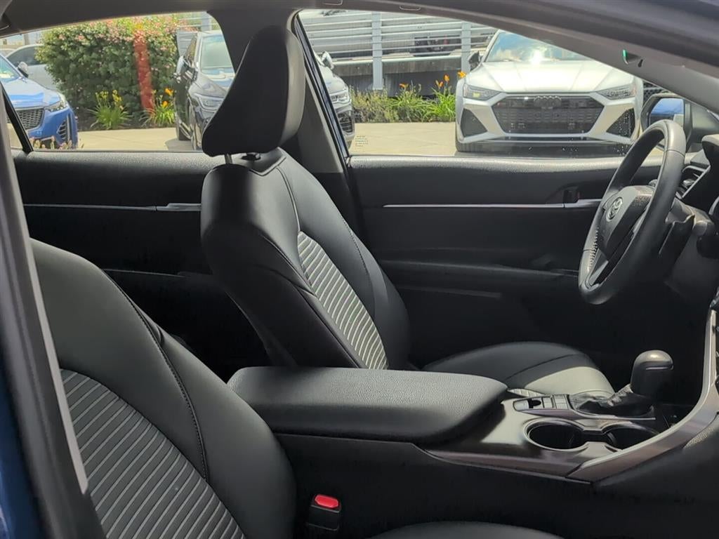 2024 Toyota Camry Hybrid SE Nightshade
