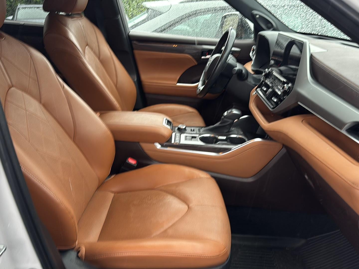 2022 Toyota Highlander Platinum