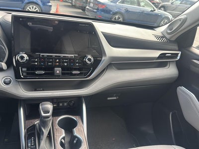 2020 Toyota Highlander Platinum