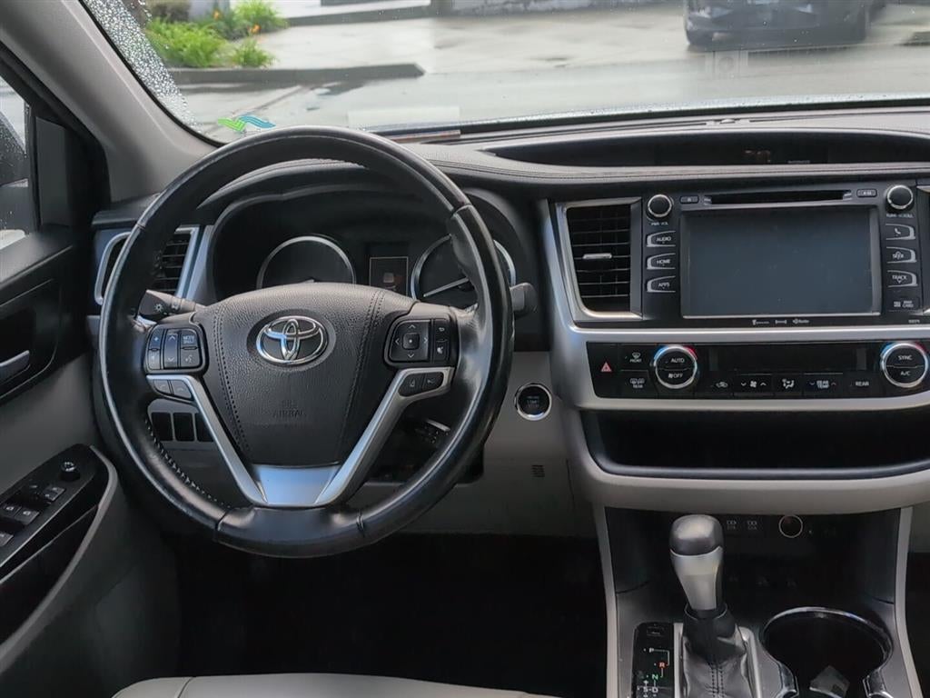 2017 Toyota Highlander XLE