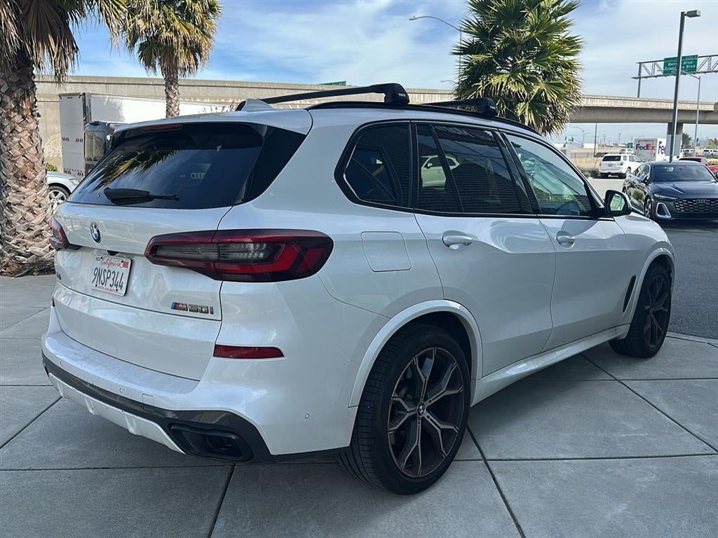 2022 BMW X5 M50i