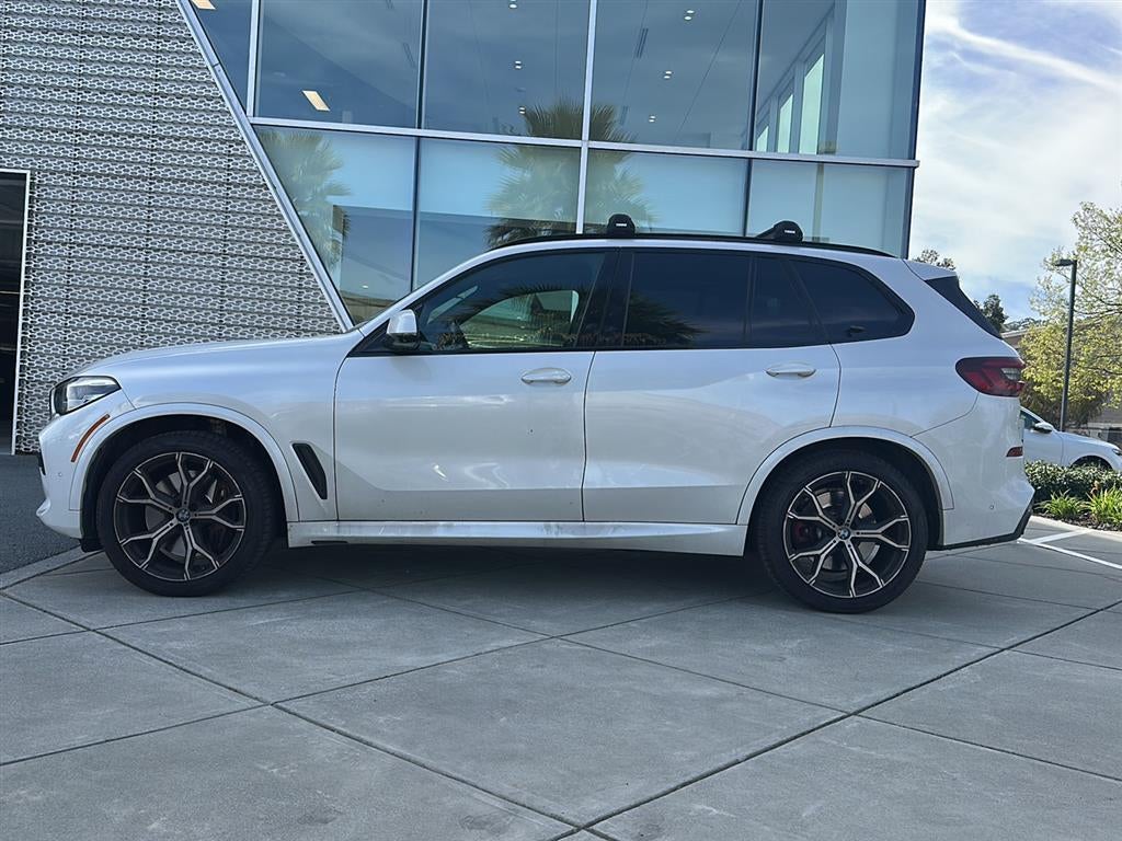 2022 BMW X5 M50i