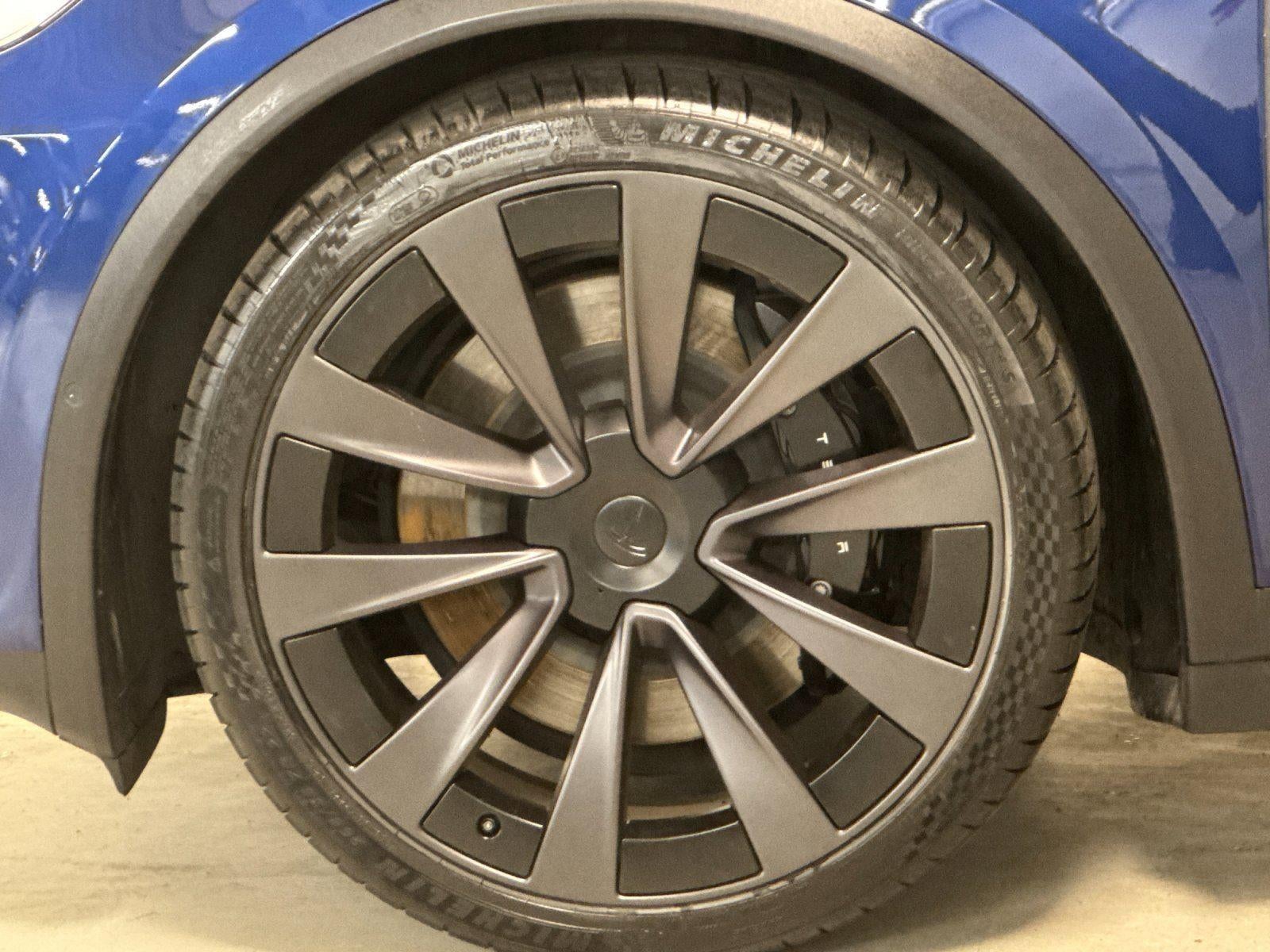 2022 Tesla Model X Plaid