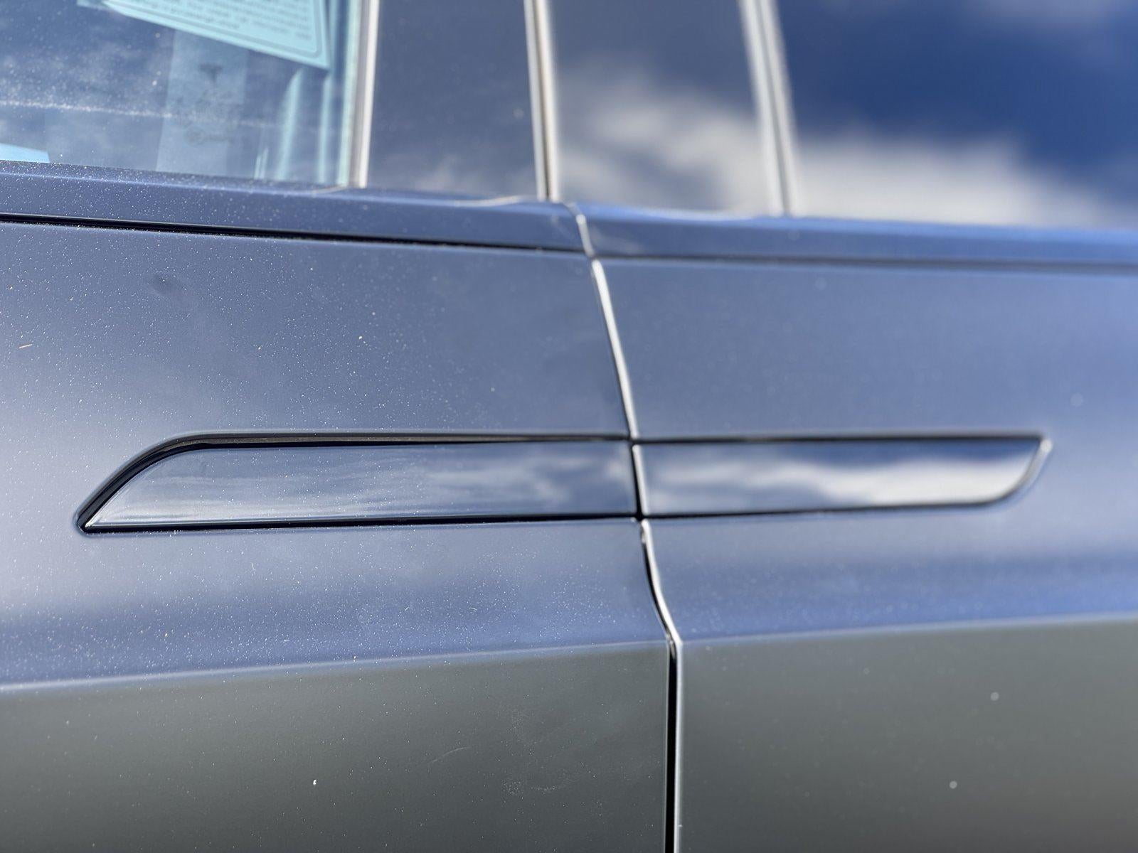 2024 Tesla Model X Plaid