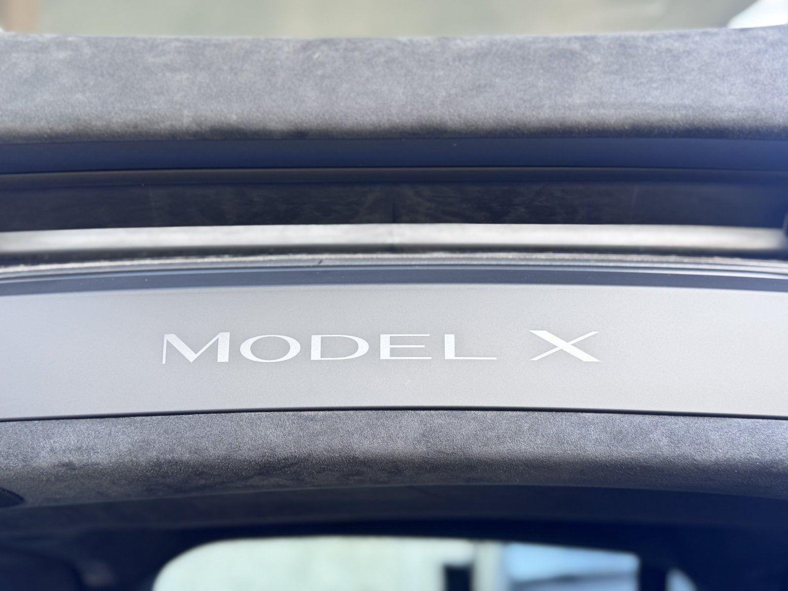 2024 Tesla Model X Plaid