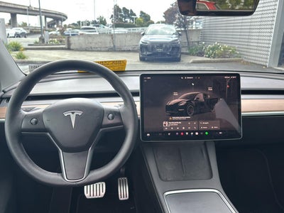 2024 Tesla Model Y Performance