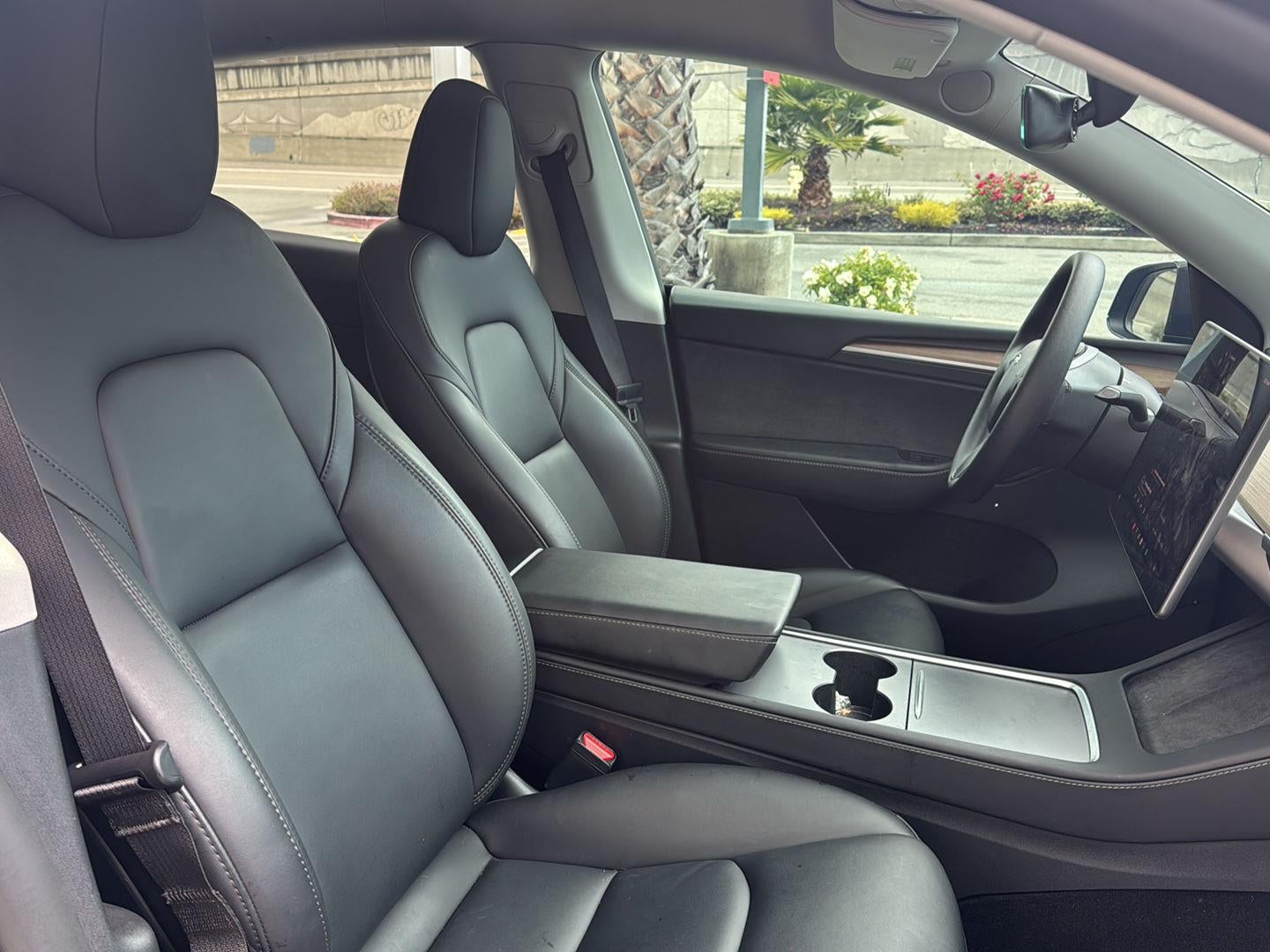 2024 Tesla Model Y Performance