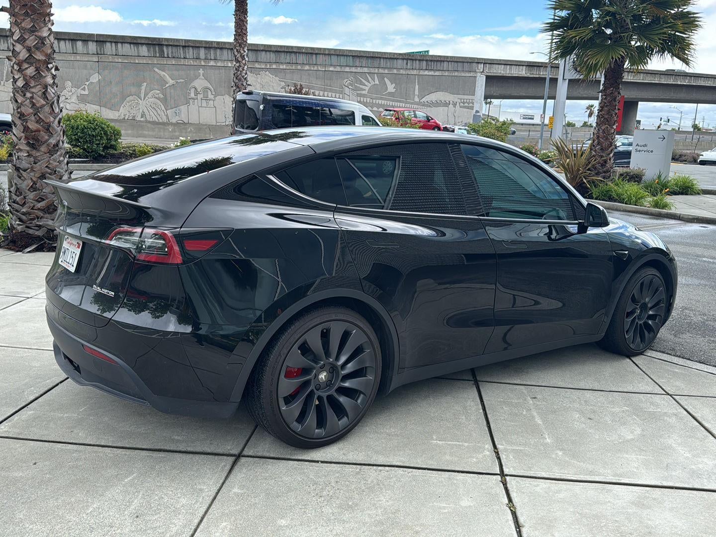 2024 Tesla Model Y Performance