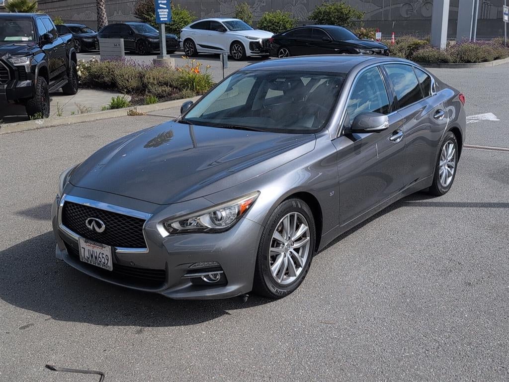 2015 INFINITI Q50 Premium