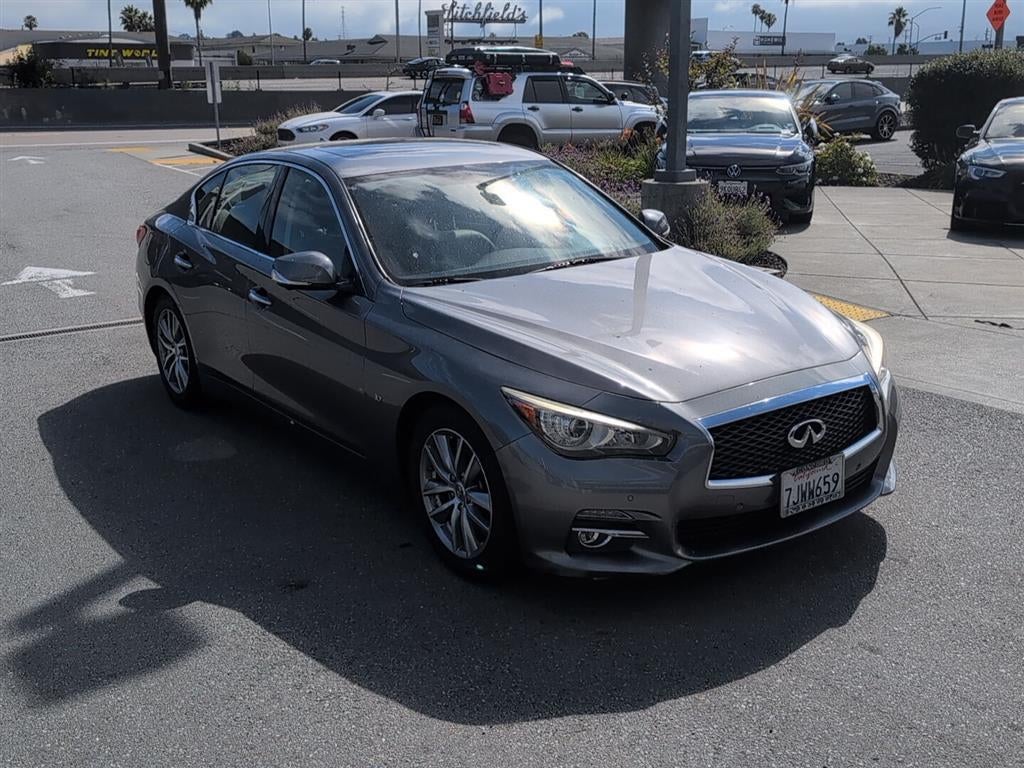 2015 INFINITI Q50 Premium