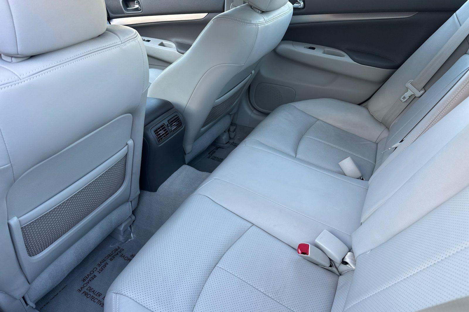 2012 INFINITI G25 Sedan Journey