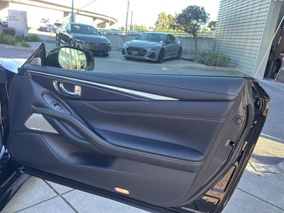 2017 INFINITI Q60 Sport