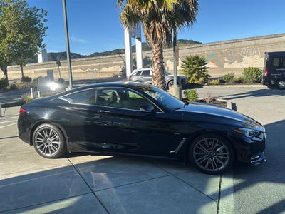 2017 INFINITI Q60 Sport