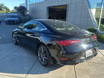 2017 INFINITI Q60 Sport