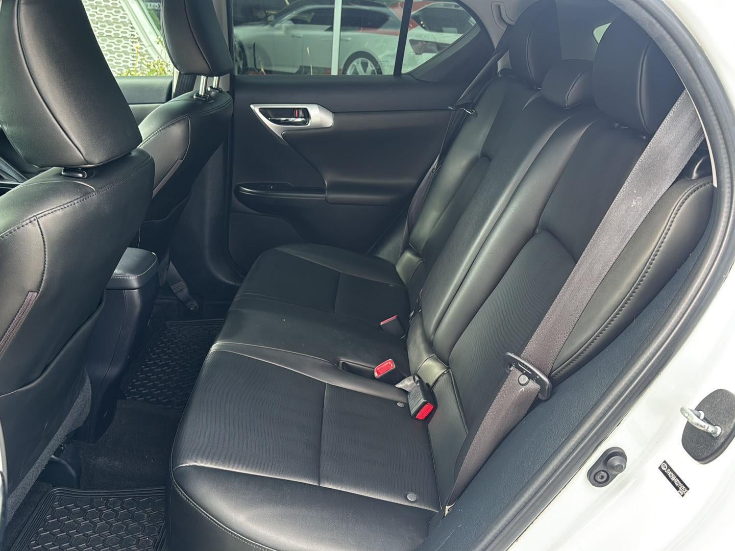 2013 Lexus CT 200h Hybrid