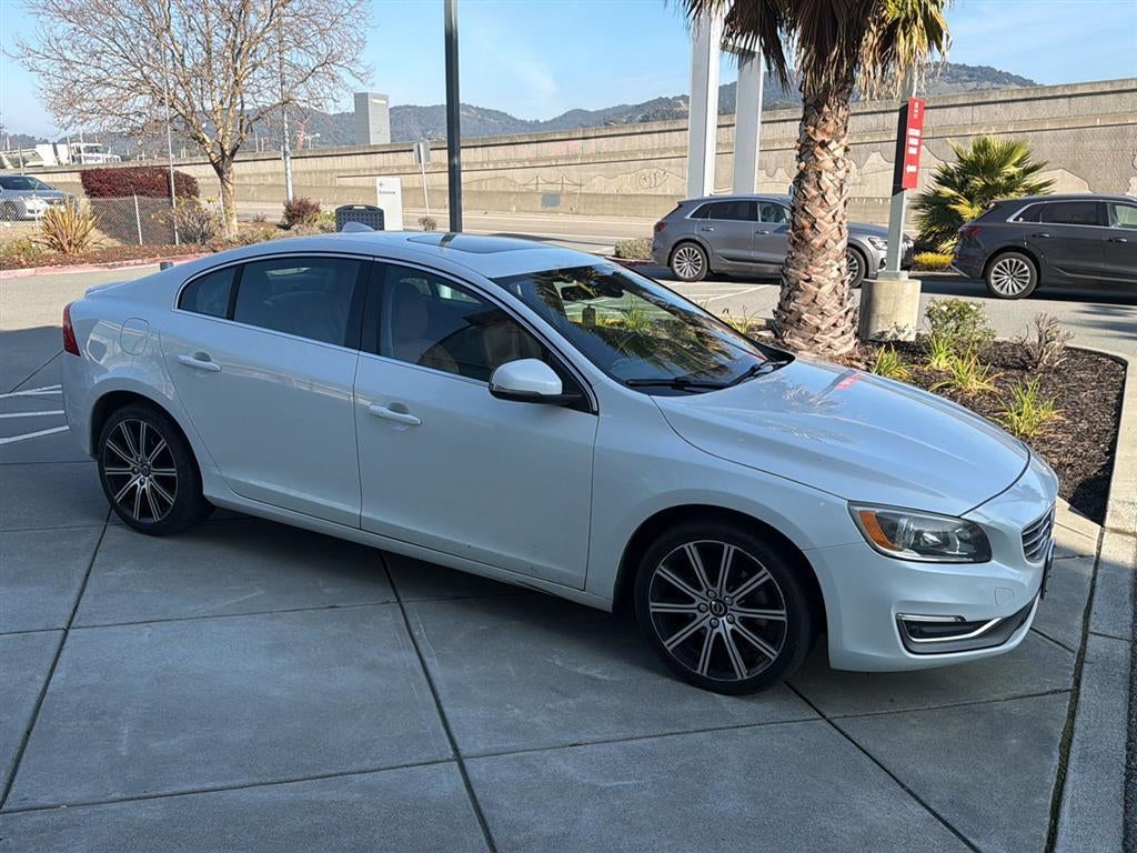 2016 Volvo S60 Inscription T5 Drive-E Premier