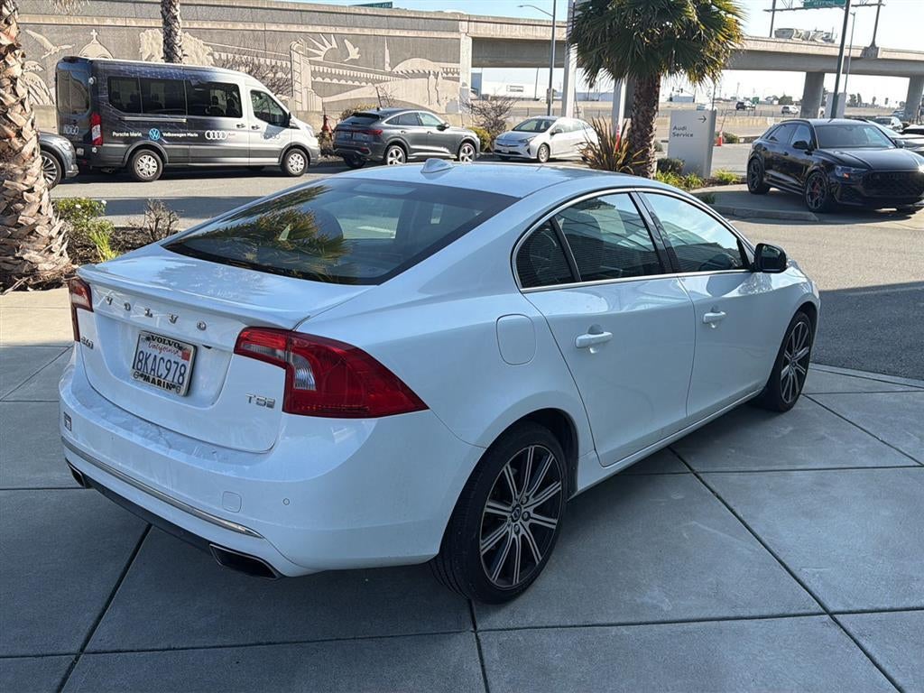 2016 Volvo S60 Inscription T5 Drive-E Premier