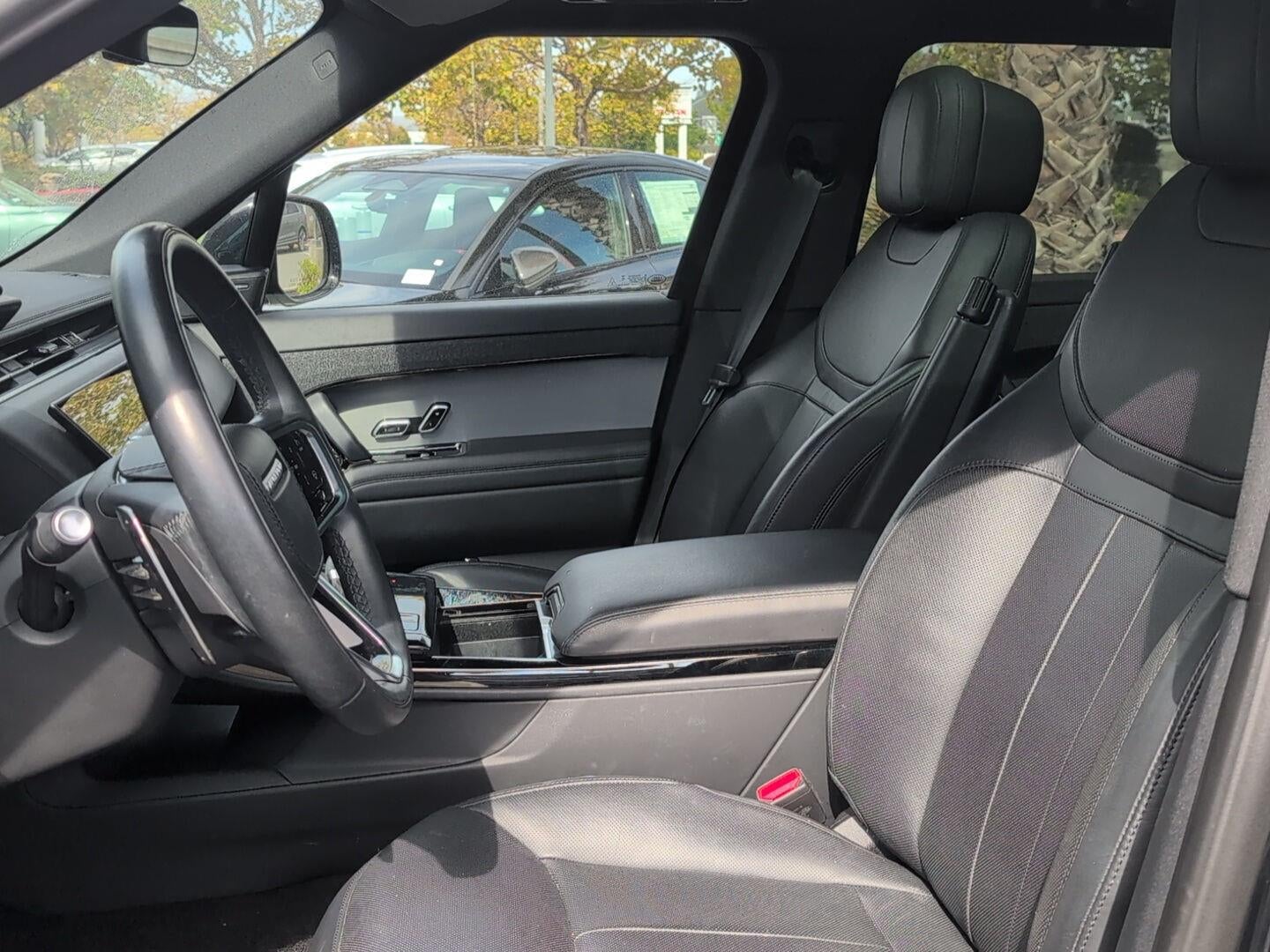 2025 Land Rover Range Rover Sport SE