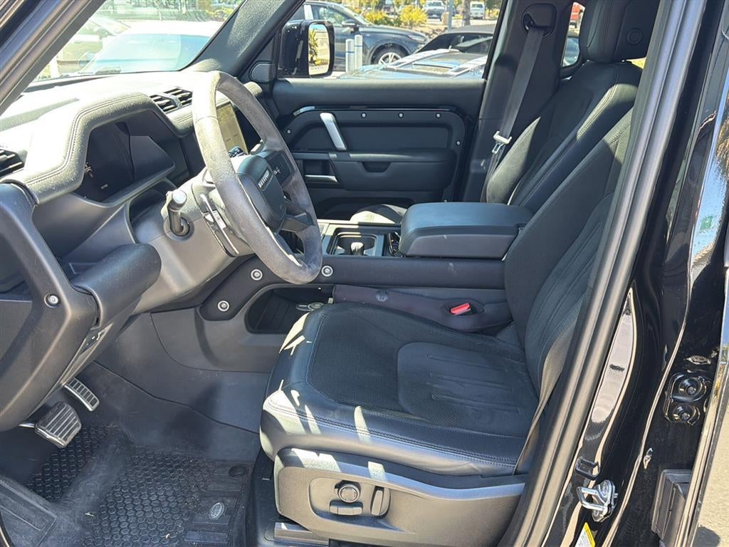 2023 Land Rover Defender Base