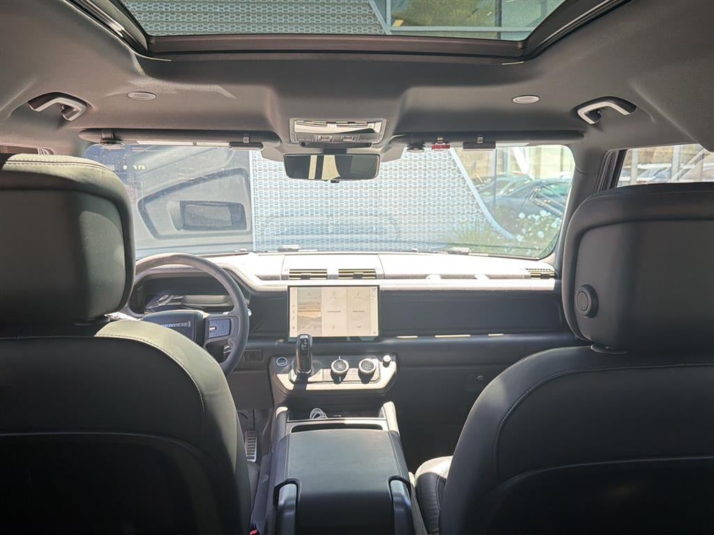 2023 Land Rover Defender Base