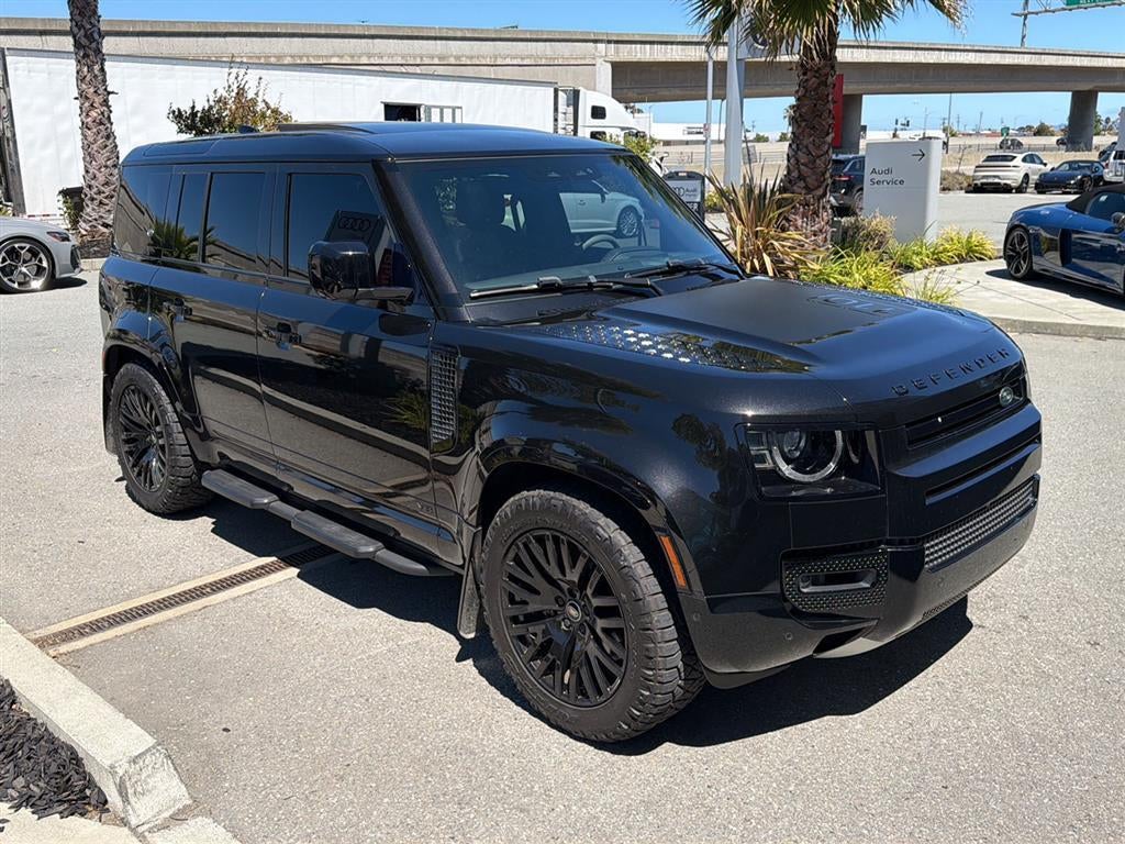 2023 Land Rover Defender Base