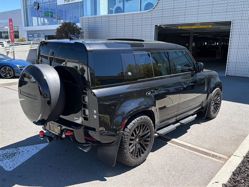 2023 Land Rover Defender Base