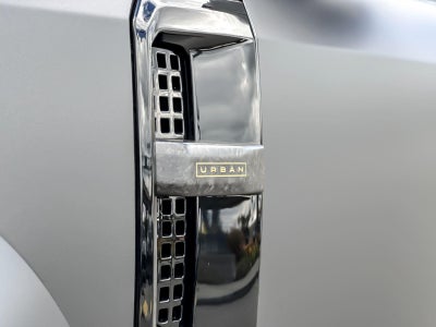 2025 Land Rover Defender OCTA Edition One Urban WideTrack