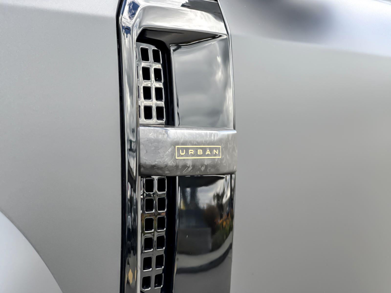 2025 Land Rover Defender OCTA Edition One Urban WideTrack