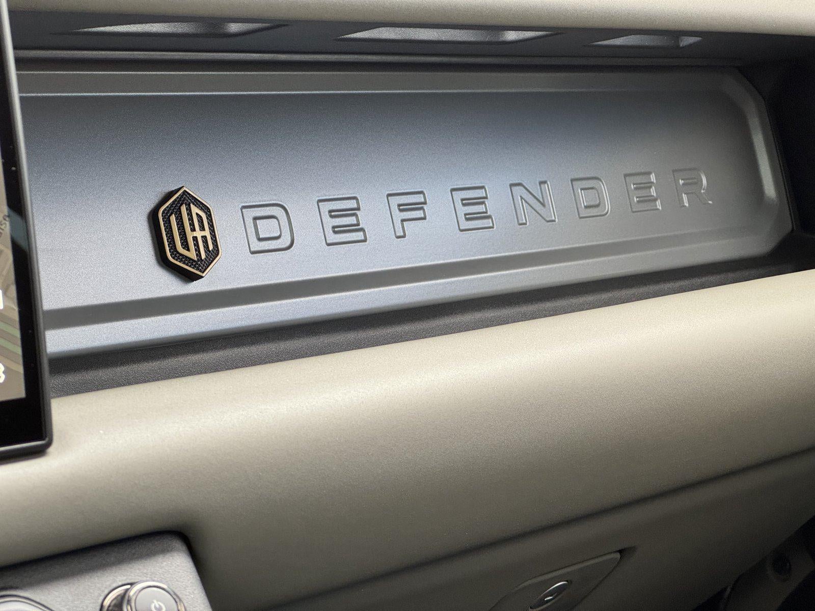 2025 Land Rover Defender OCTA Edition One Urban WideTrack