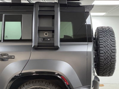 2025 Land Rover Defender OCTA Edition One Urban WideTrack