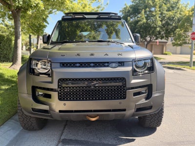 2025 Land Rover Defender OCTA Edition One Urban WideTrack