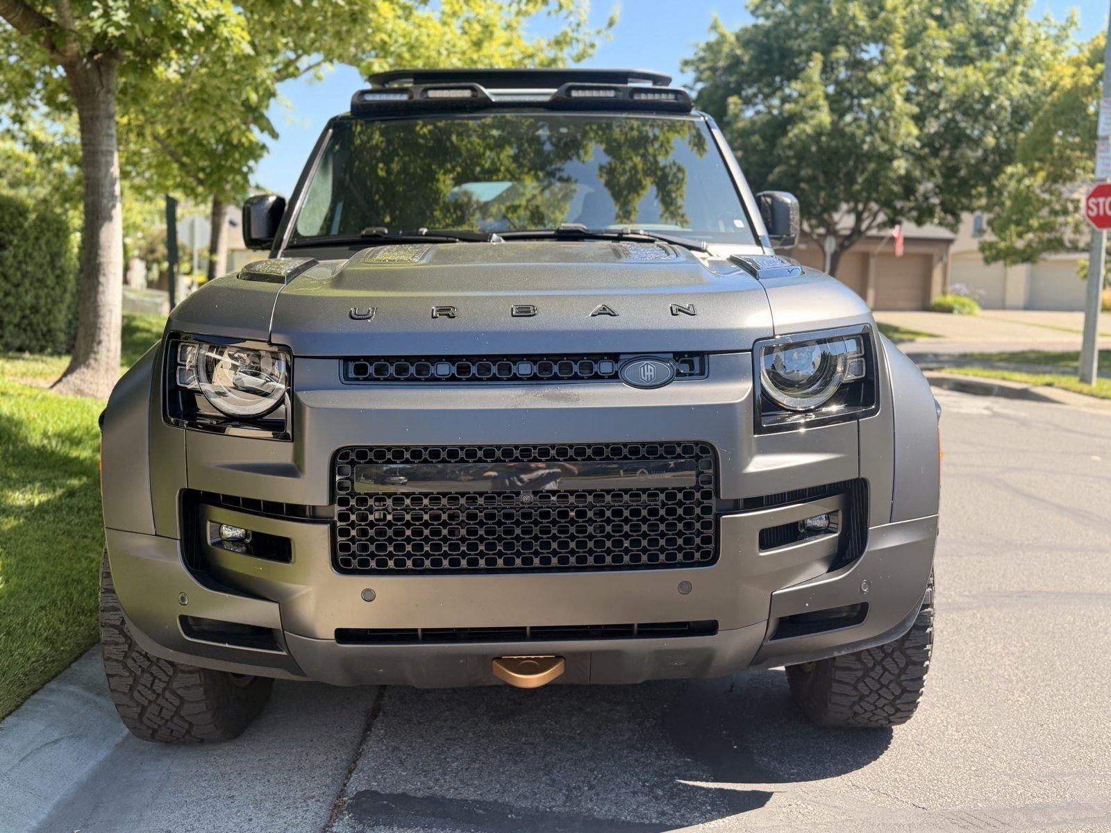 2025 Land Rover Defender OCTA Edition One Urban WideTrack
