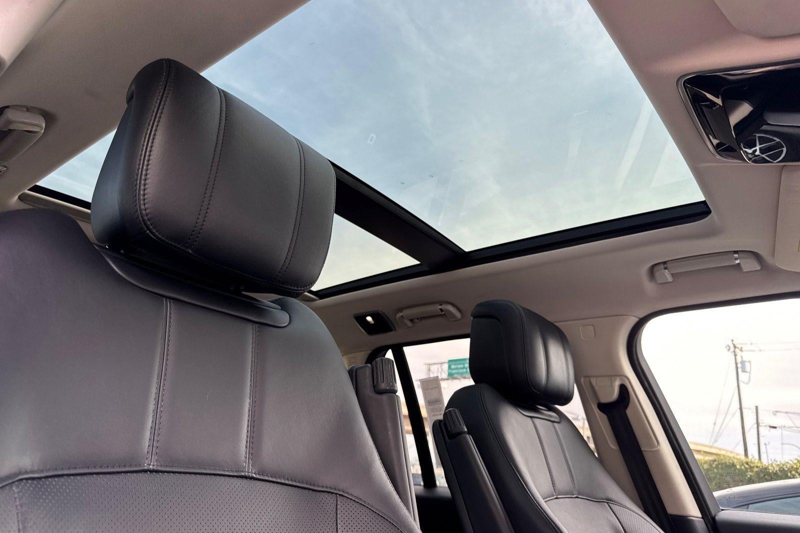 2020 Land Rover Range Rover P525 HSE