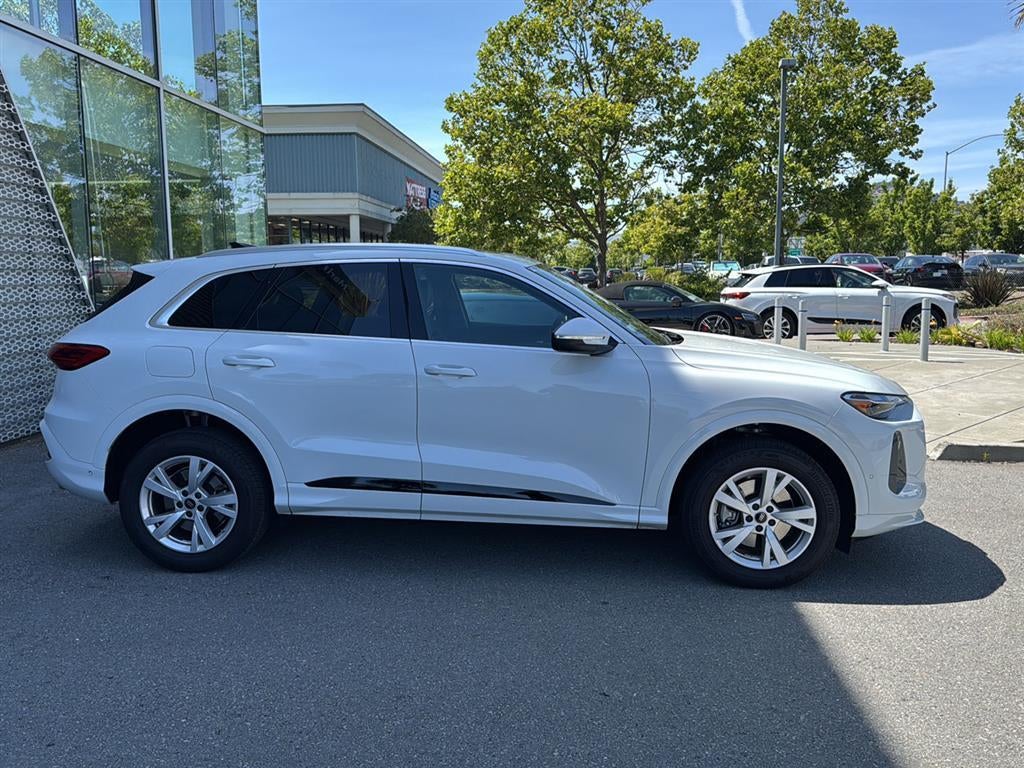 2025 Audi Q5 Premium