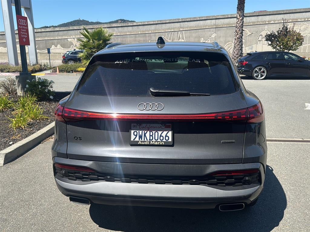 2025 Audi Q5 Premium