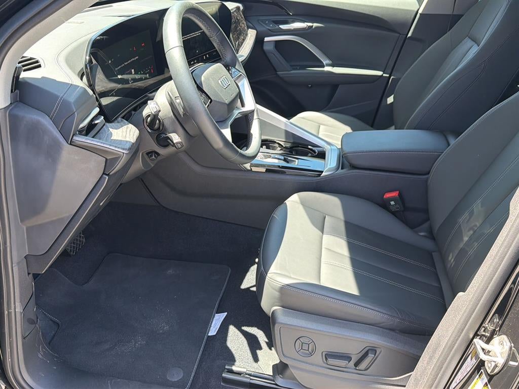 2025 Audi Q5 Premium