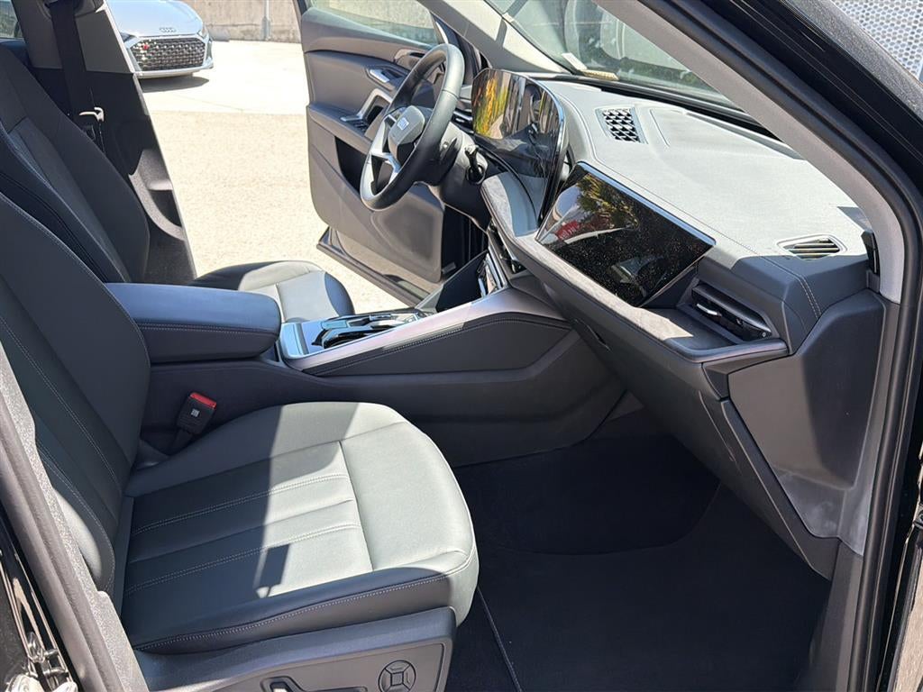 2025 Audi Q5 Premium