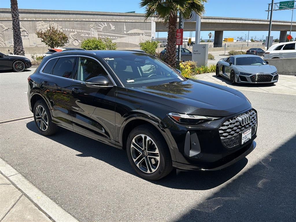 2025 Audi Q5 Premium
