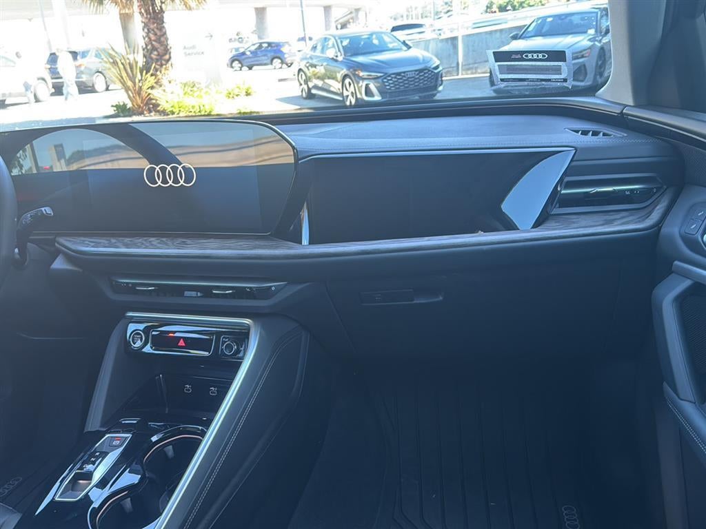 2025 Audi Q5 Premium