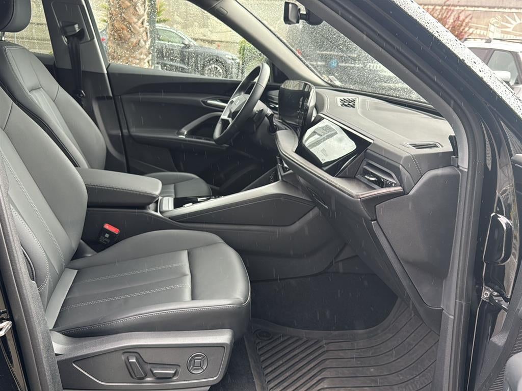 2025 Audi Q5 Premium