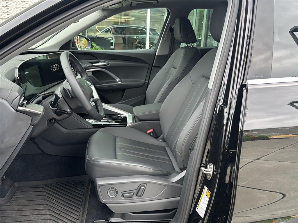 2025 Audi Q5 Premium