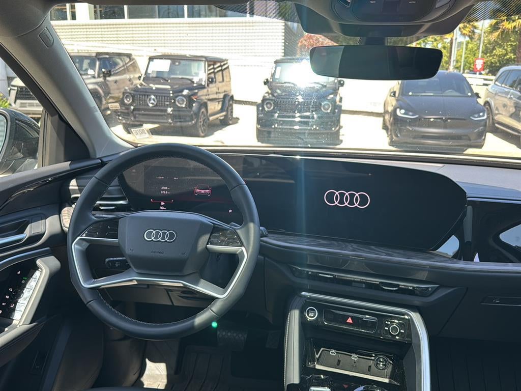 2025 Audi Q5 Premium