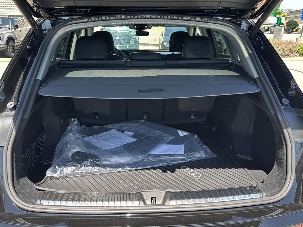 2025 Audi Q5 Premium