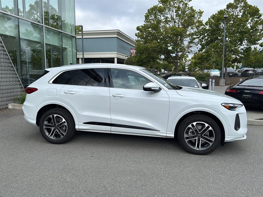 2025 Audi Q5 Premium