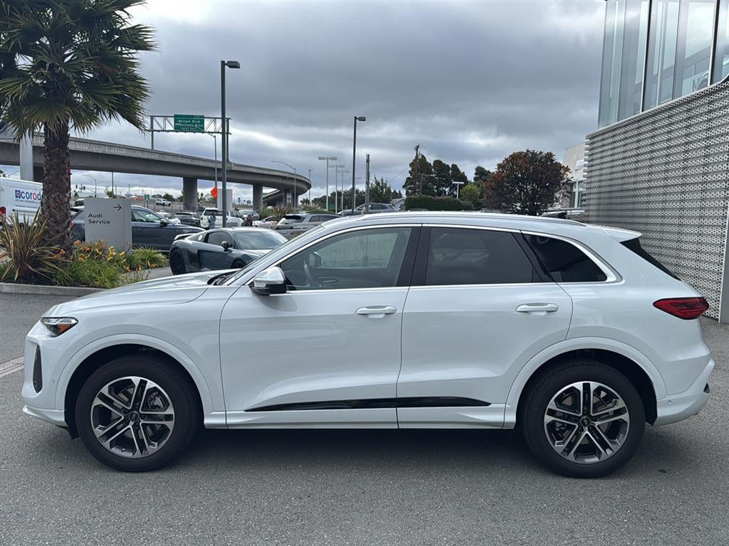 2025 Audi Q5 Premium