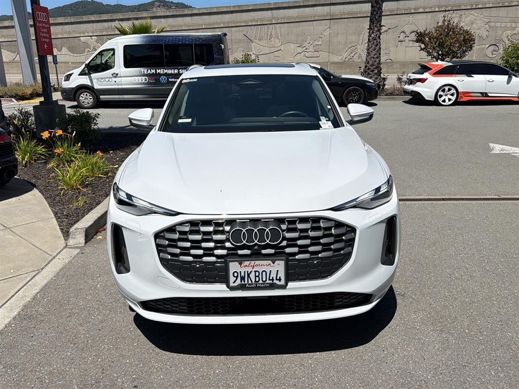 2025 Audi Q5 Premium
