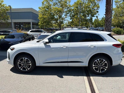 2025 Audi Q5 Premium