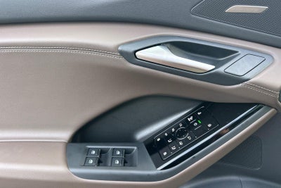 2025 Audi Q6 e-tron Premium Plus