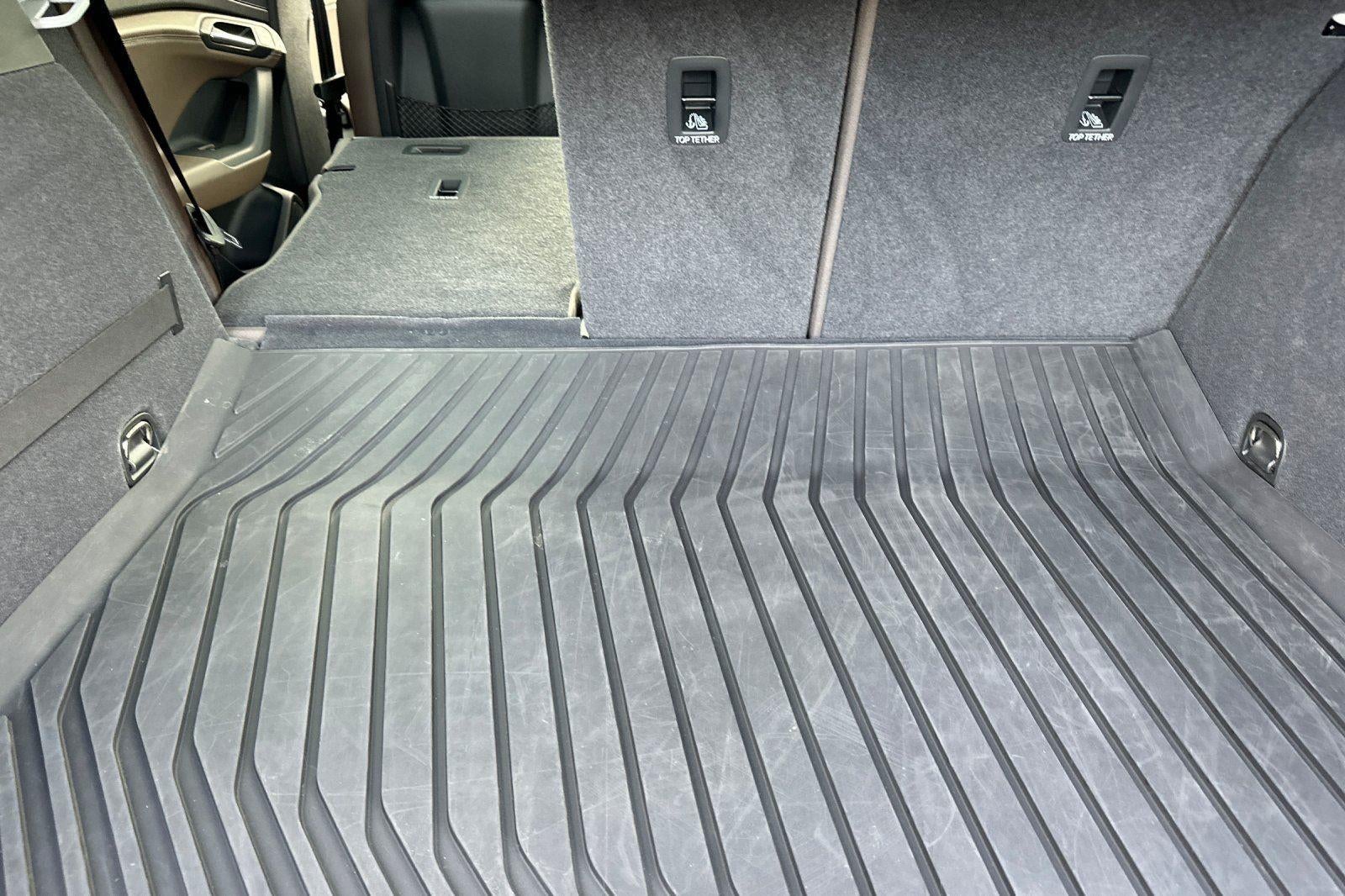 2025 Audi Q6 e-tron Premium Plus