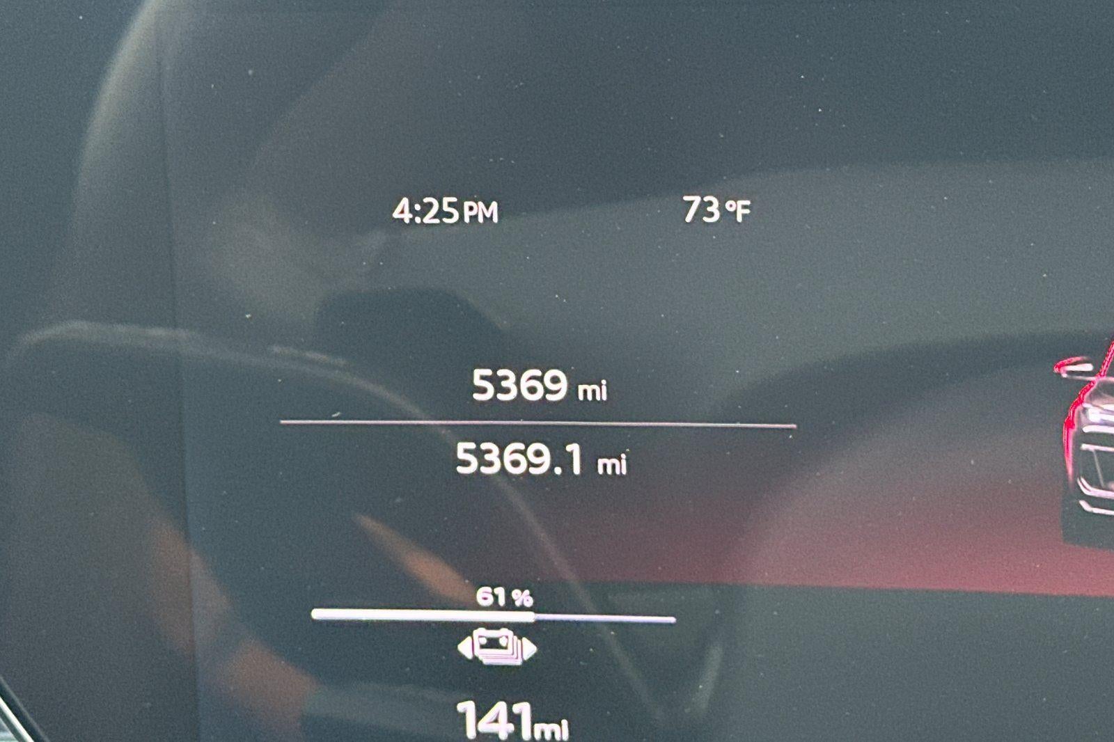 2025 Audi Q6 e-tron Premium Plus